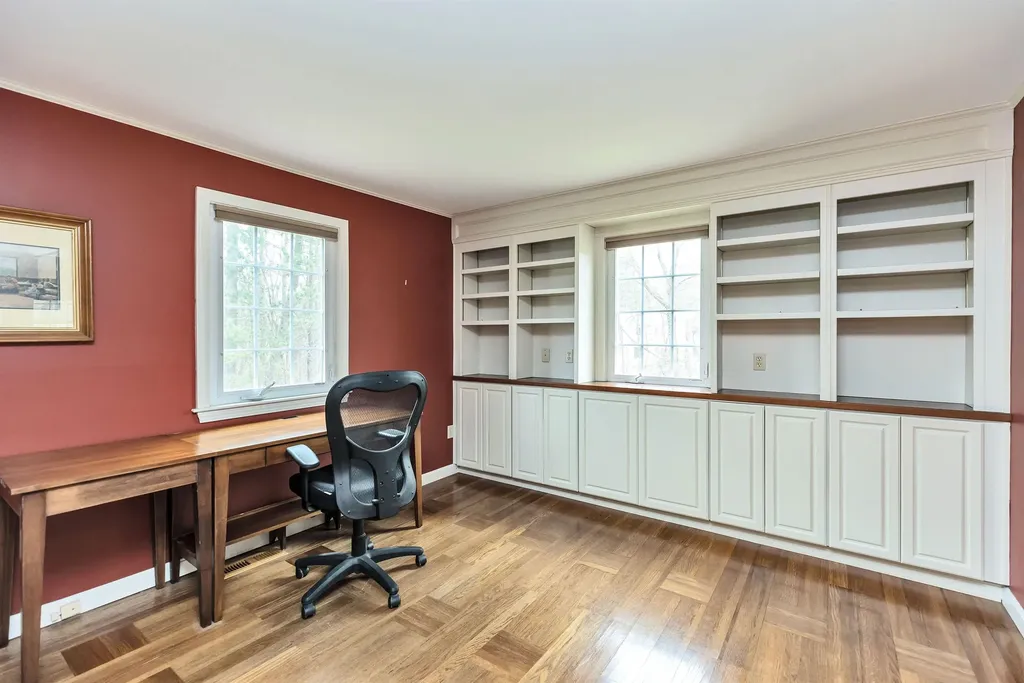 6 Woodbine Lane Merrimack NH 03054