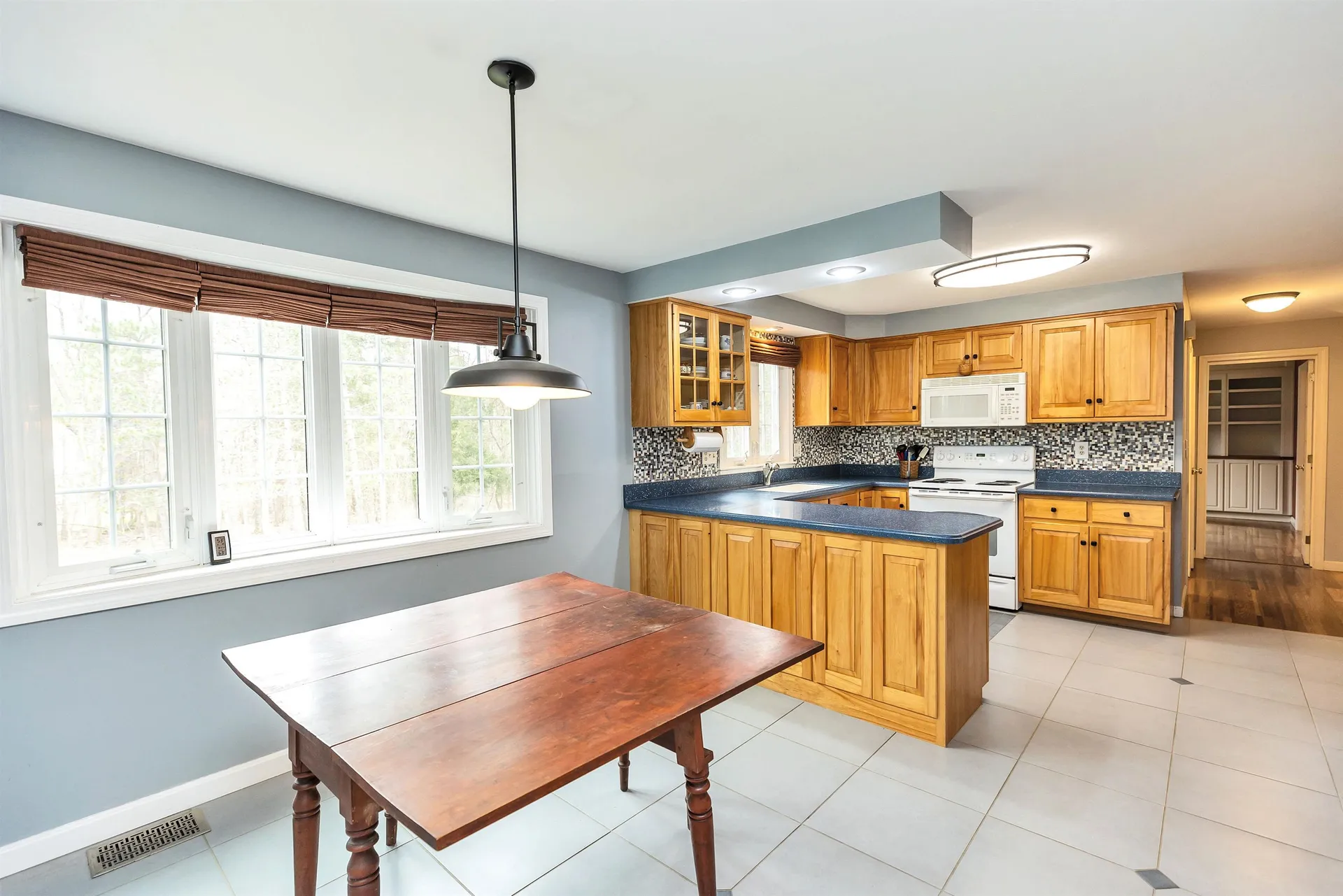 6 Woodbine Lane Merrimack NH 03054