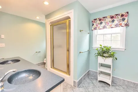 6 Woodbine Lane Merrimack NH 03054