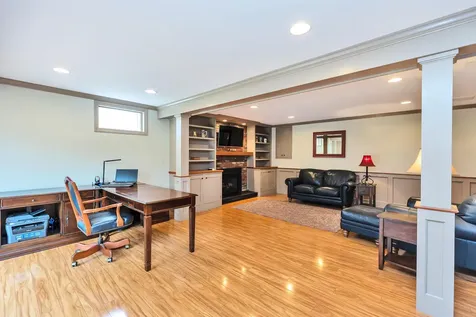 6 Woodbine Lane Merrimack NH 03054