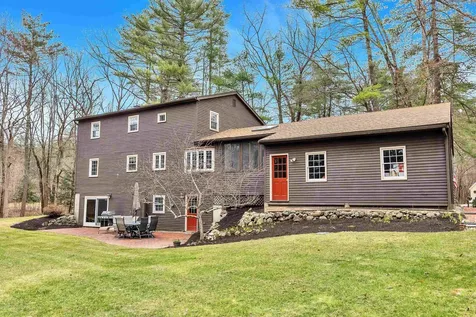 6 Woodbine Lane Merrimack NH 03054