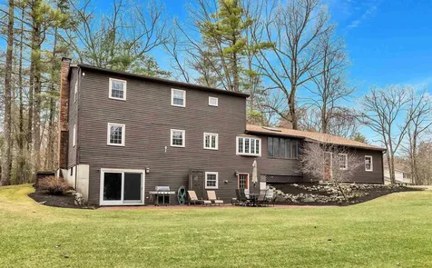 6 Woodbine Lane Merrimack NH 03054