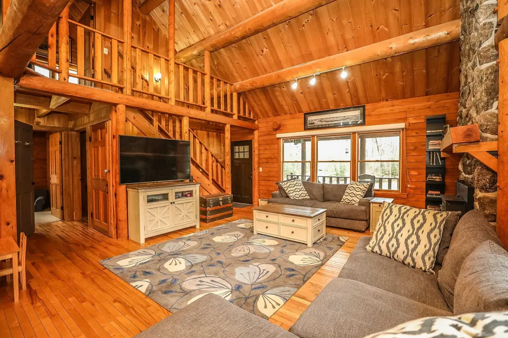 56 View Road Weare NH 03281