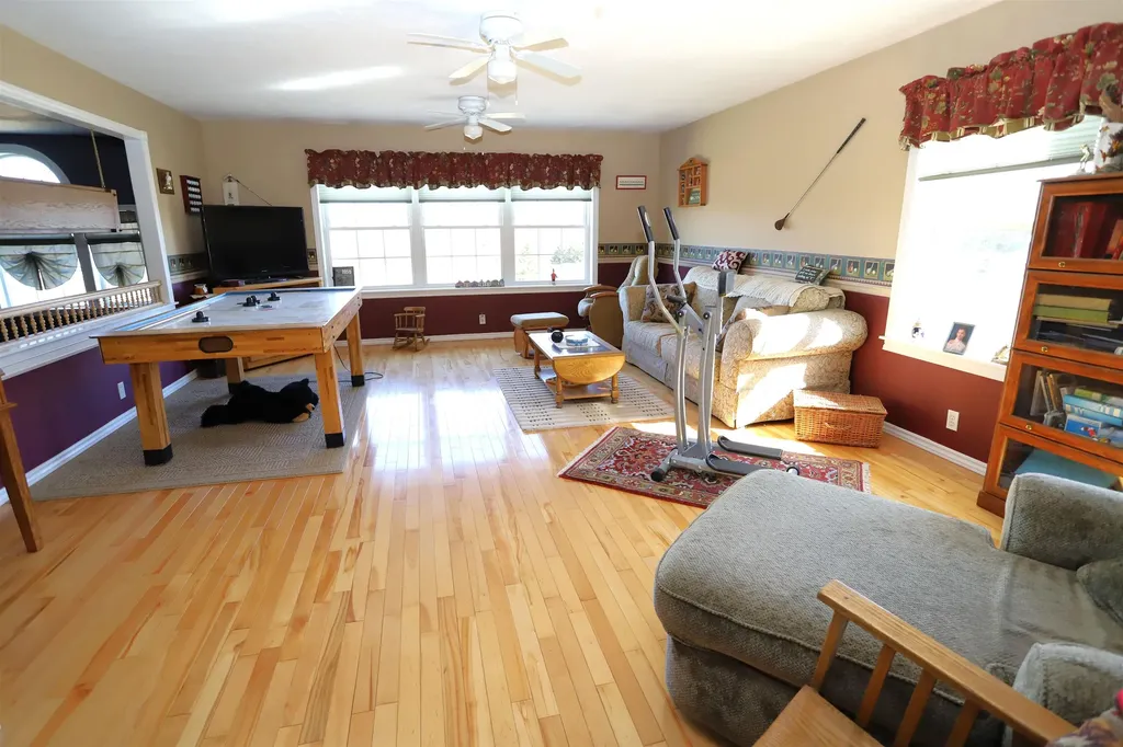 29 Campbell Road Newport City VT 05855