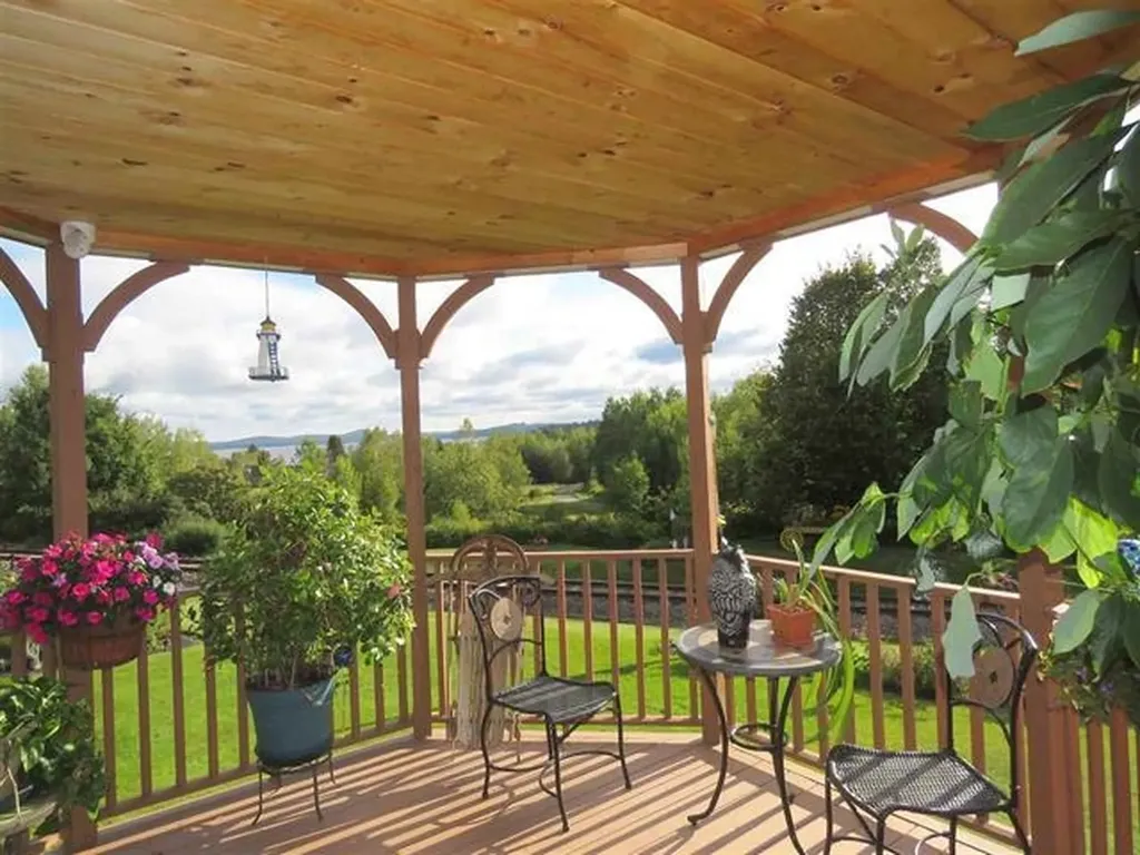 29 Campbell Road Newport City VT 05855