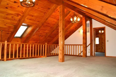 23 Knoll Street Newport NH 03773