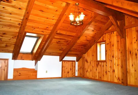 23 Knoll Street Newport NH 03773
