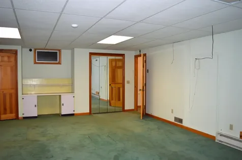 23 Knoll Street Newport NH 03773