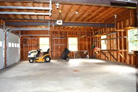 23 Knoll Street Newport NH 03773