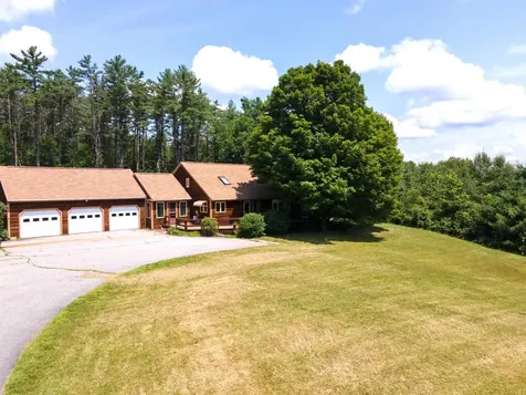 23 Knoll Street Newport NH 03773