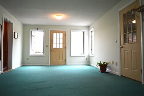 23 Knoll Street Newport NH 03773