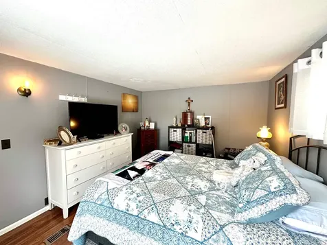 4 Finch Street Keene NH 03431