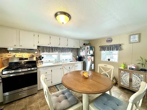 4 Finch Street Keene NH 03431