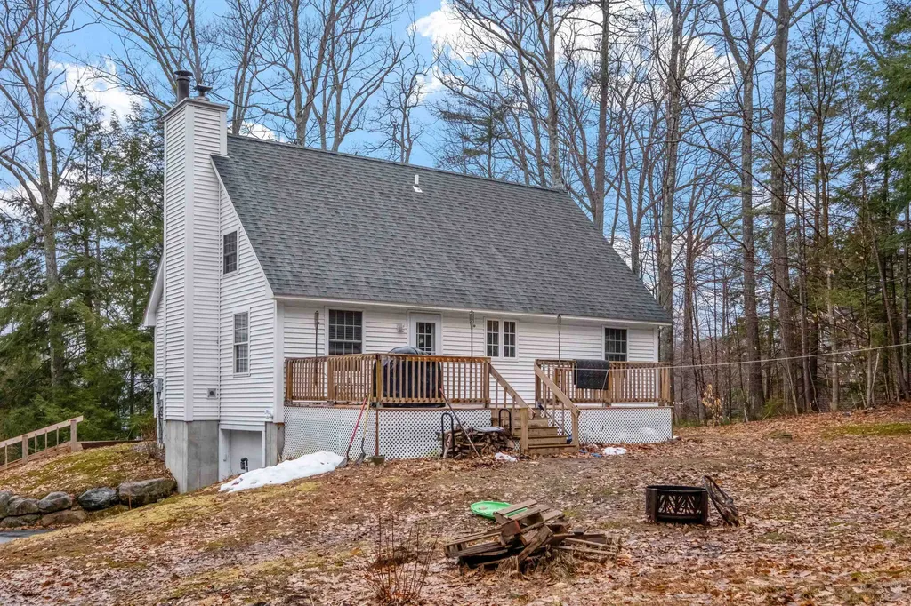 135 Worfield Circle Bristol NH 03222