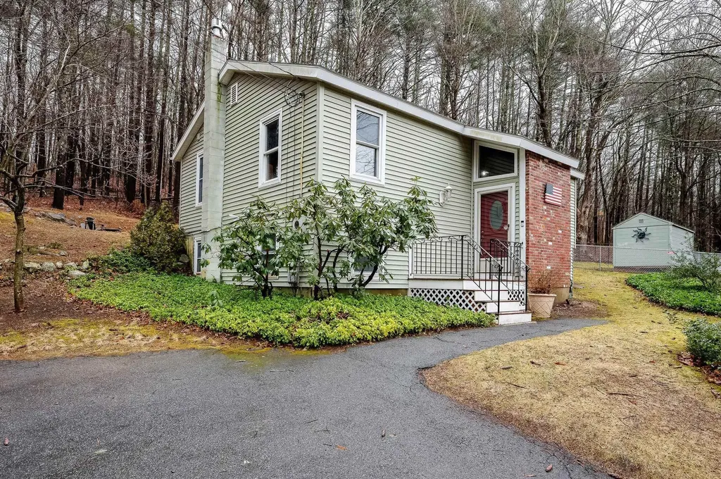 49 Drew Road Derry NH 03038