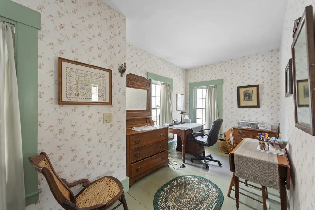 191 N. Main Street Bristol NH 03222
