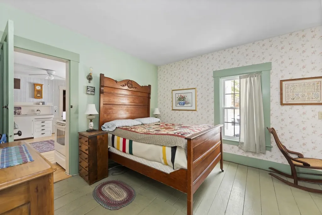 191 N. Main Street Bristol NH 03222