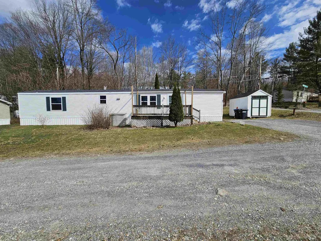 91 Cassie Lane, Bennington VT Real Estate Listing MLS 4990323 Teamner