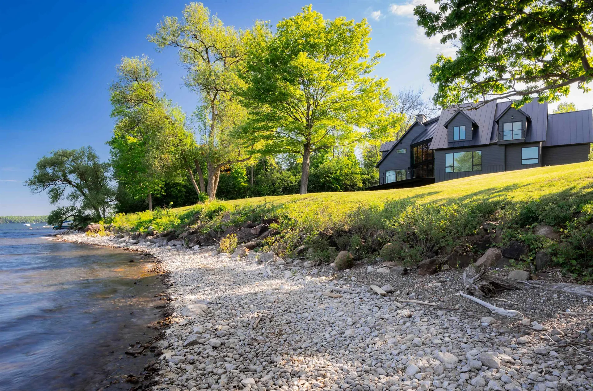 3336 Shelburne Road Shelburne VT 05482