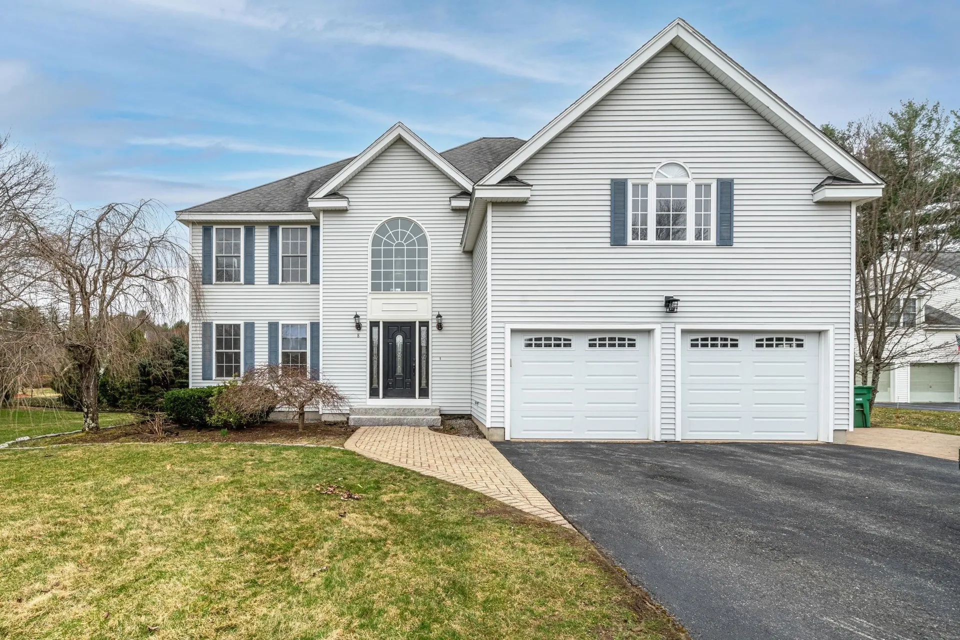 8 Wanda Lane Nashua NH 03062