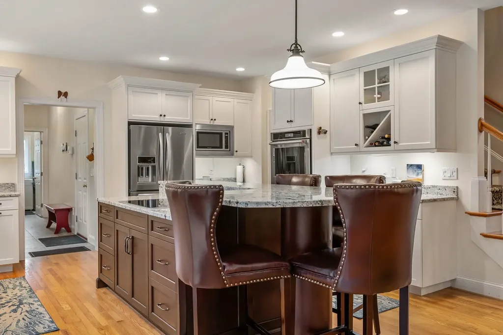 14 Boutilier Lane North Hampton NH 03862