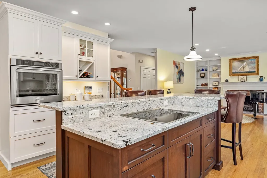 14 Boutilier Lane North Hampton NH 03862