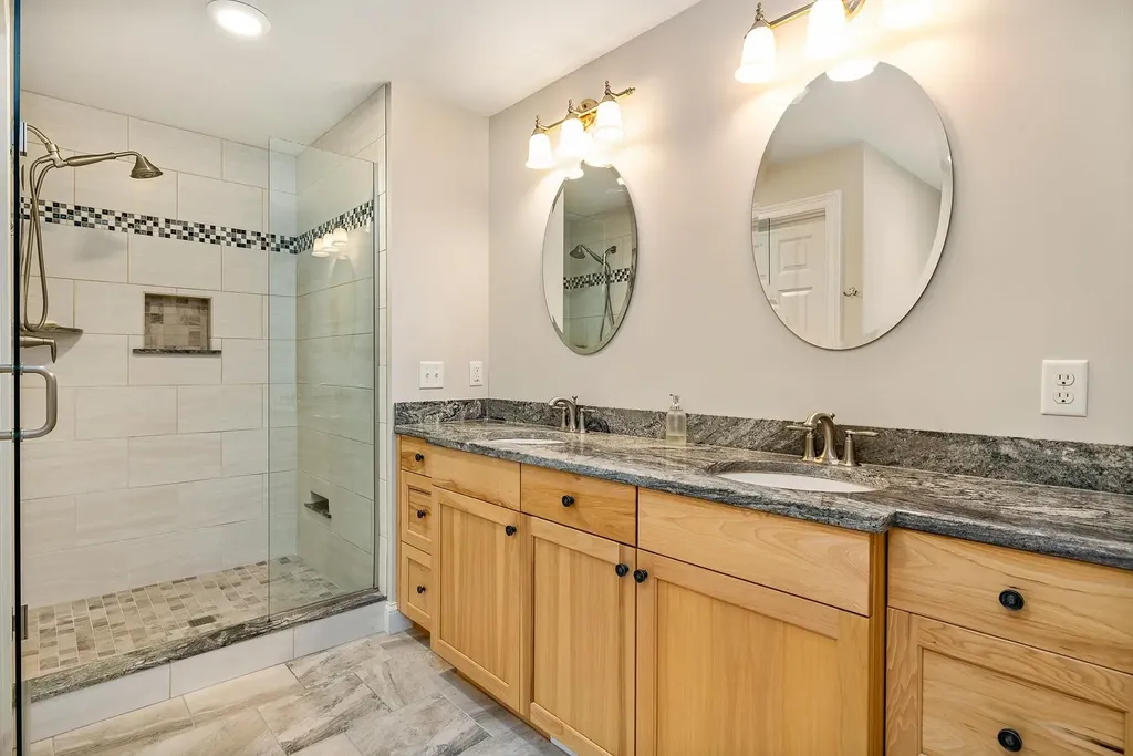 14 Boutilier Lane North Hampton NH 03862