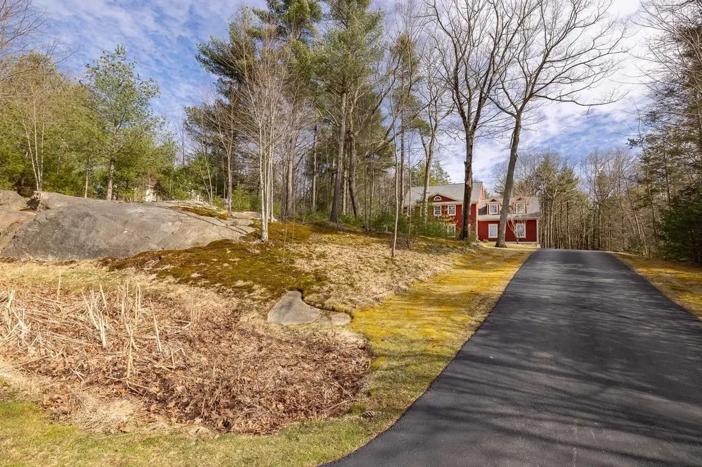 14 Boutilier Lane North Hampton NH 03862