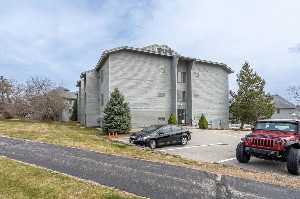 5 Tsienneto Road Derry NH 03038