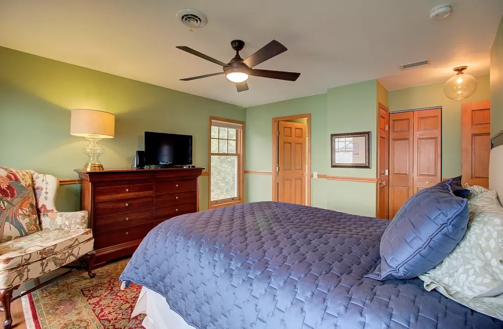 69 Access Road Isle La Motte VT 05463