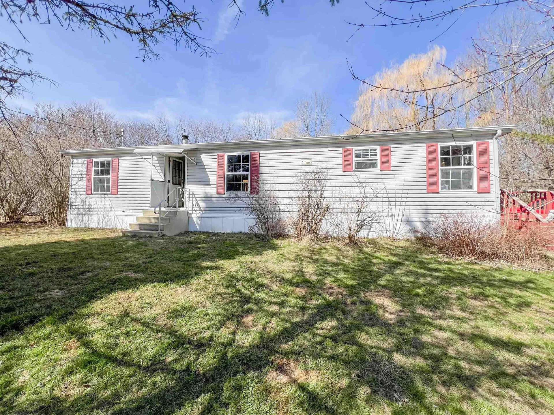 63 Wood Lane Alburgh VT 05440