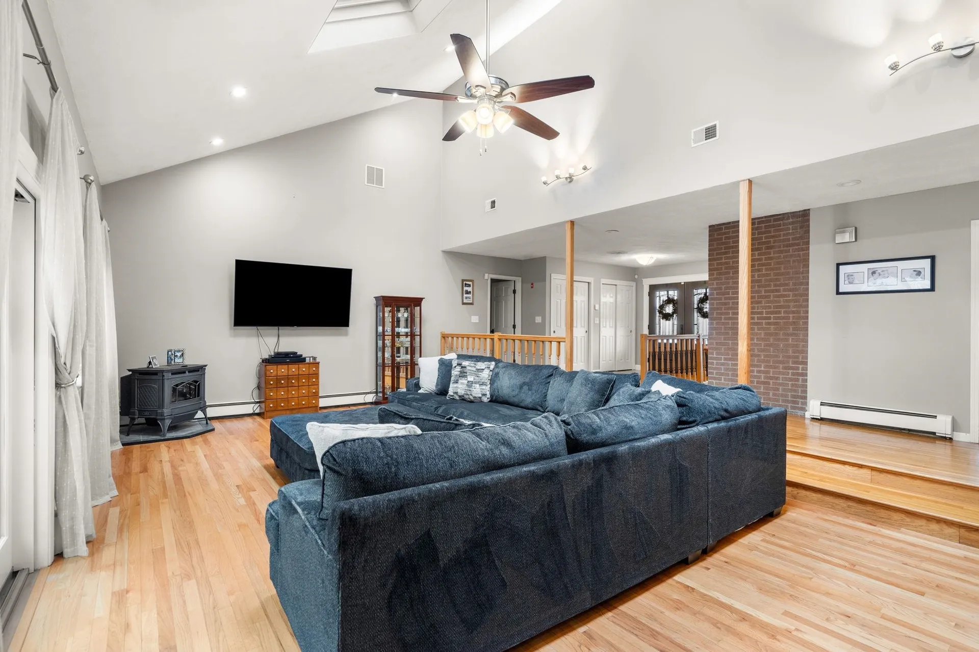 5 Overlook Drive Pelham NH 03076