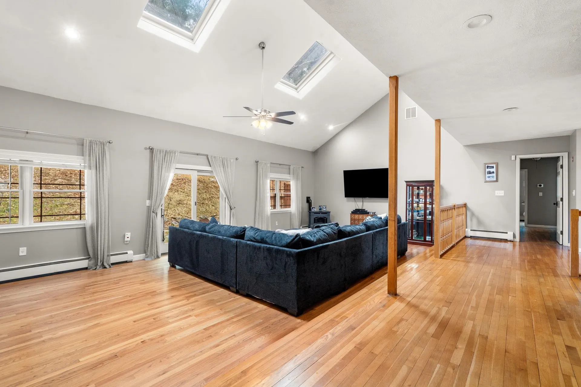 5 Overlook Drive Pelham NH 03076