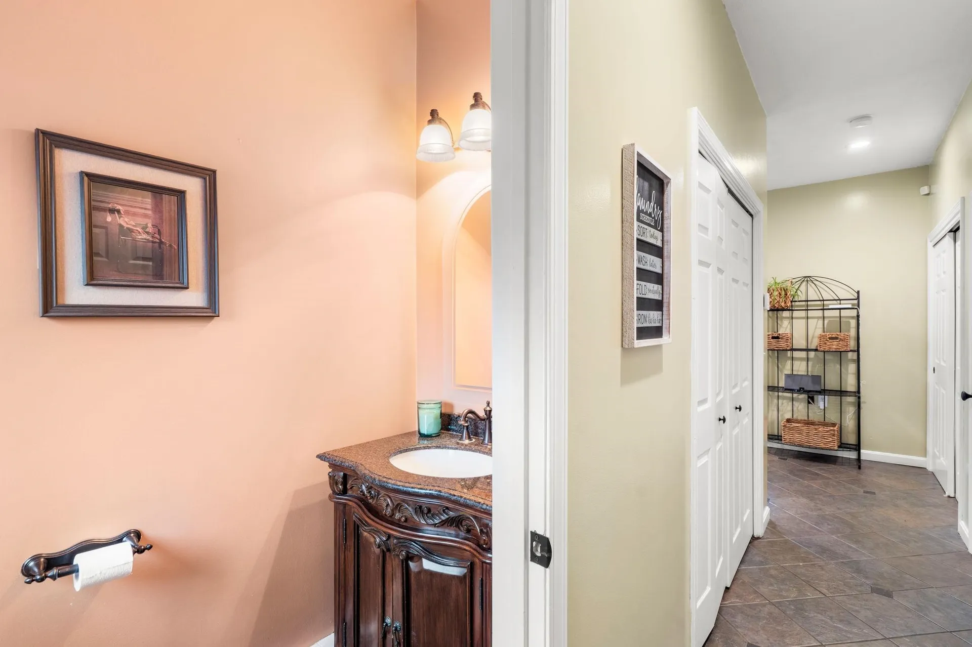 5 Overlook Drive Pelham NH 03076