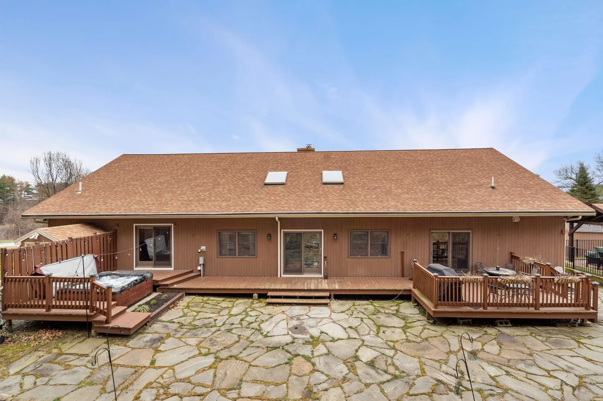 5 Overlook Drive Pelham NH 03076
