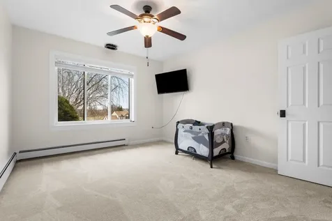 5 Overlook Drive Pelham NH 03076