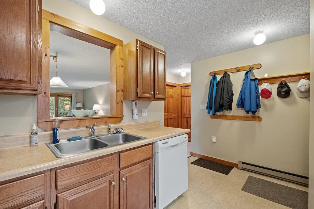 10 Notchview Lane Lincoln NH 03251