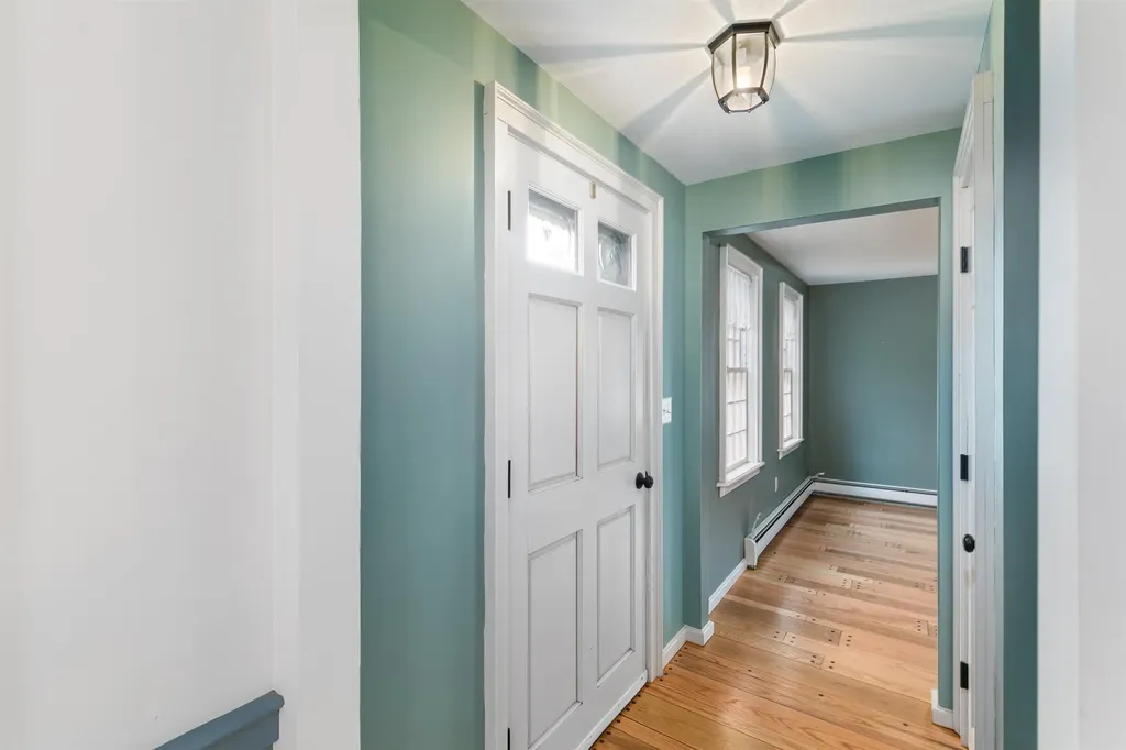 81 Highland Road South Hampton NH 03827