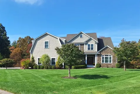 15 Orchard Blossom Road Windham NH 03087