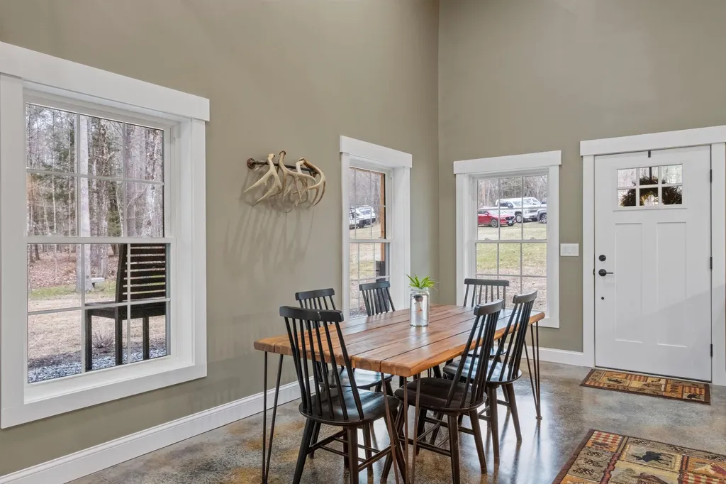 71 Queen Street Boscawen NH 03303