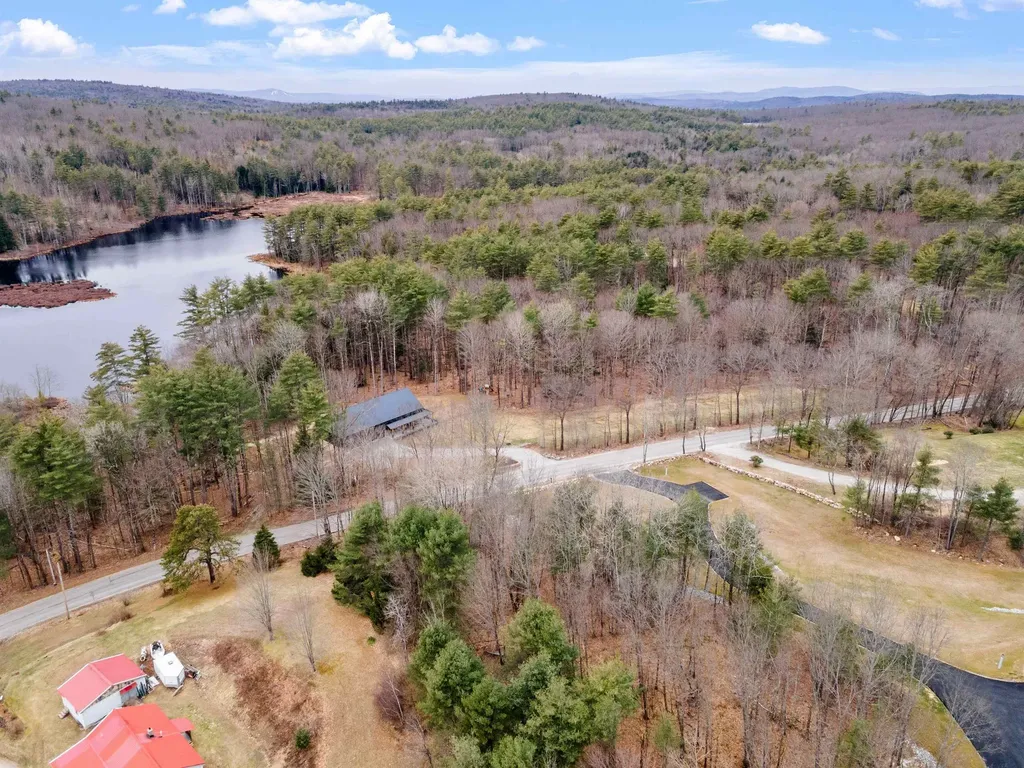 71 Queen Street Boscawen NH 03303