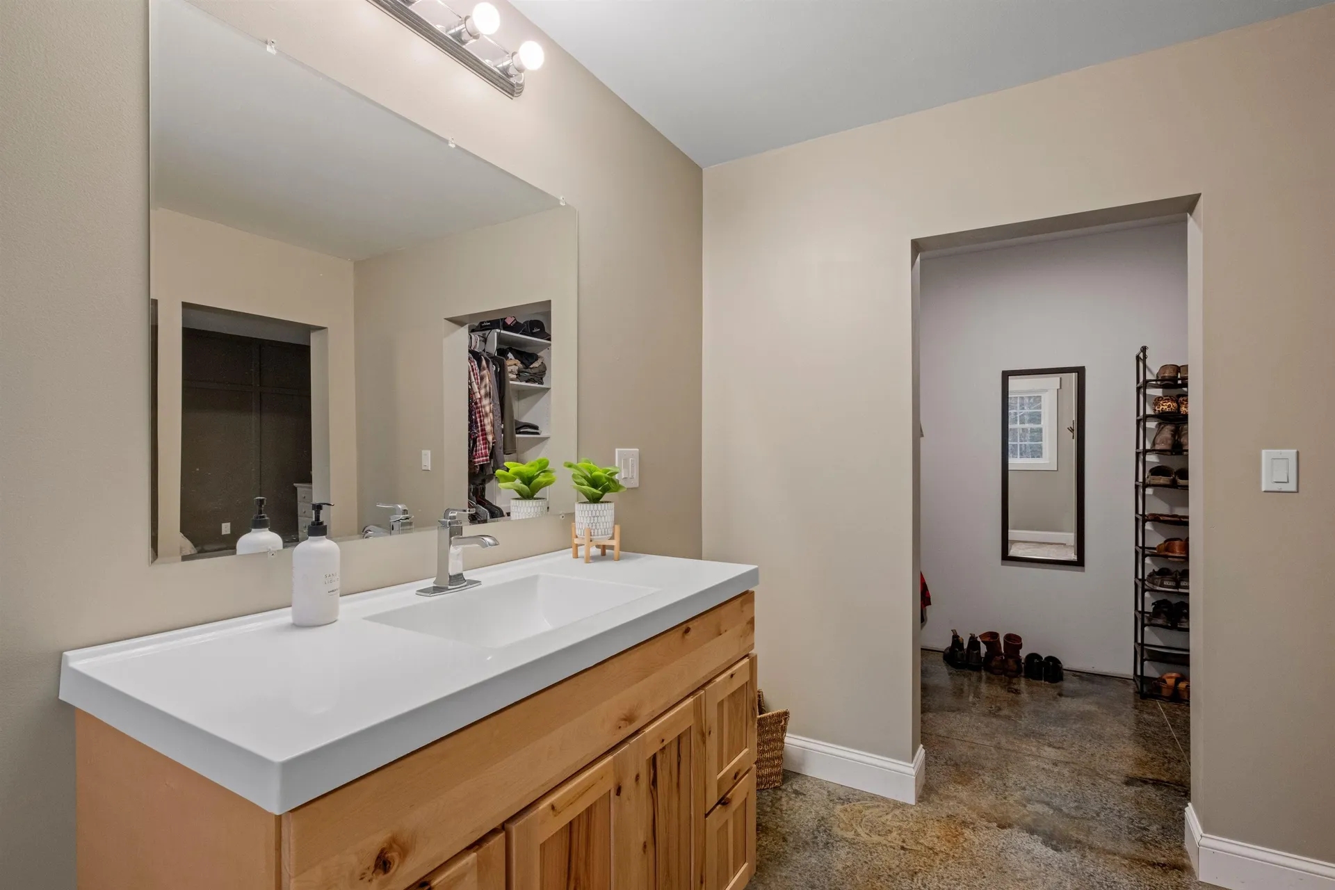 71 Queen Street Boscawen NH 03303