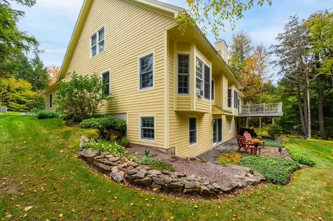 95 Spruce Lane New London NH 03257
