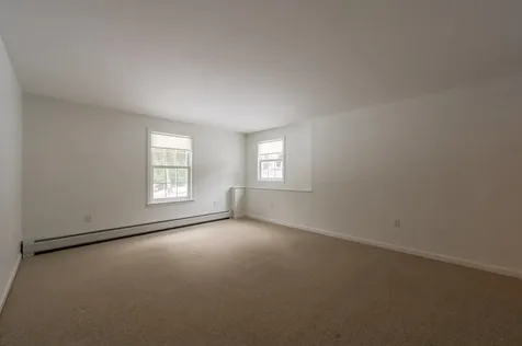95 Spruce Lane New London NH 03257