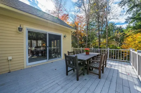 95 Spruce Lane New London NH 03257