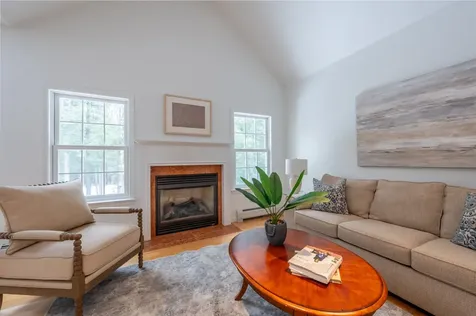 95 Spruce Lane New London NH 03257