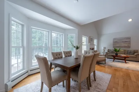 95 Spruce Lane New London NH 03257