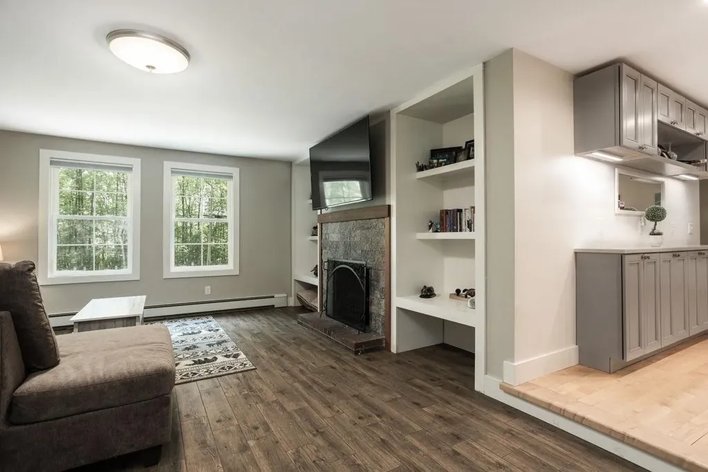 67 Depot Road Stratham NH 03885