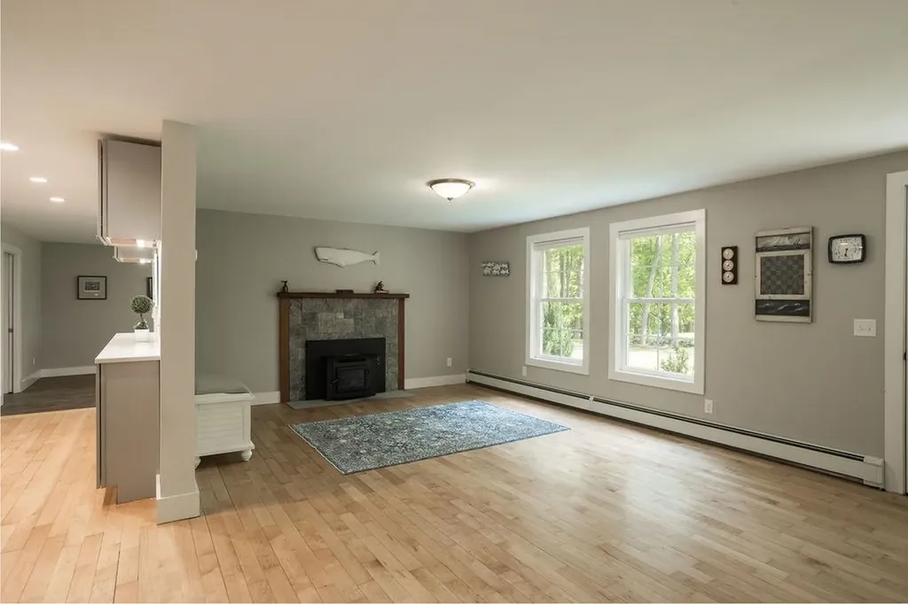 67 Depot Road Stratham NH 03885