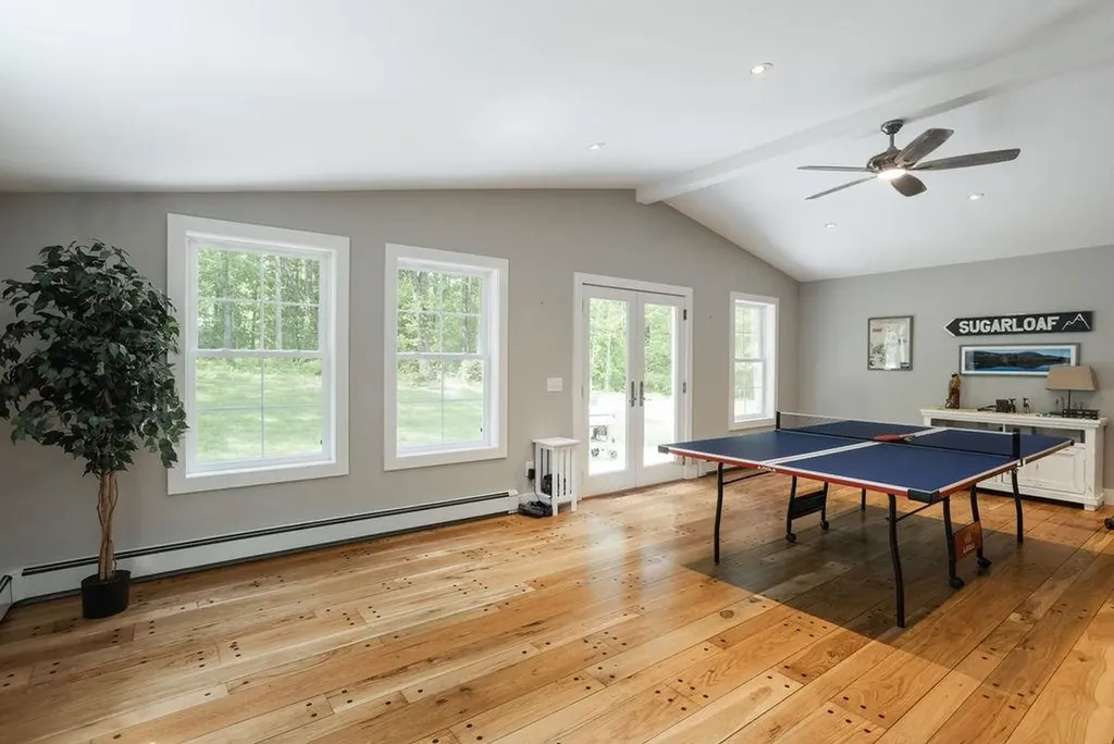 67 Depot Road Stratham NH 03885